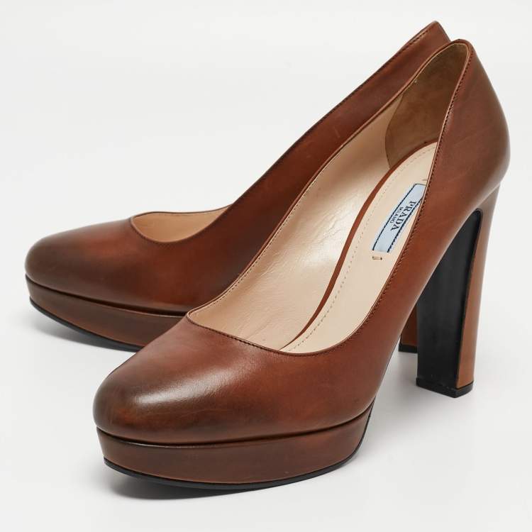 Pre Owned Prada Two Tone Leather Platform Pumps Size 40