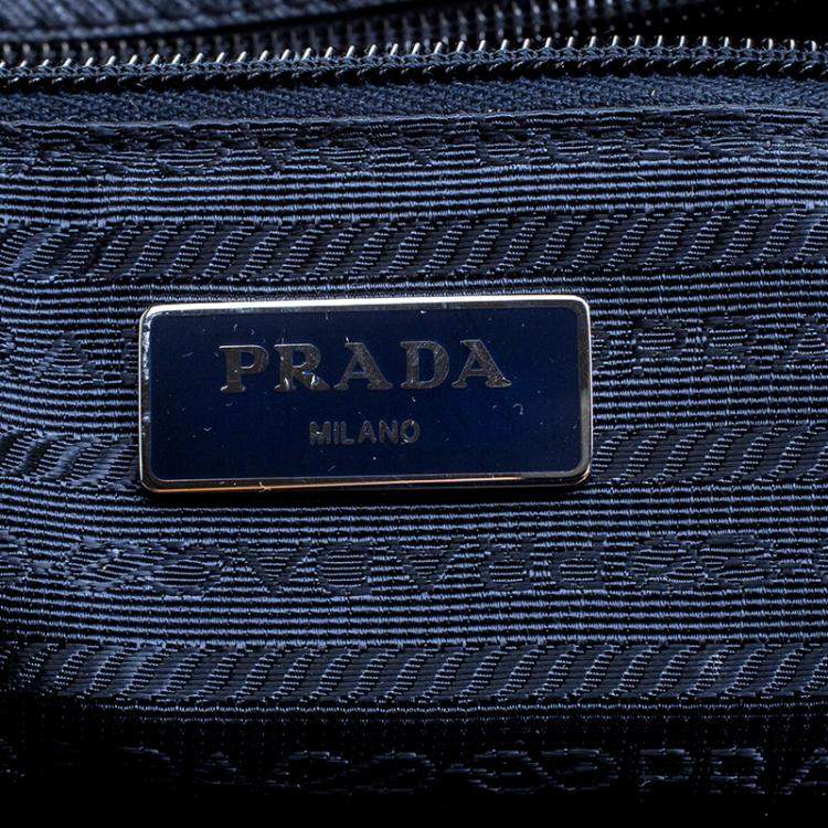 مملوكة مسبقًا Prada Navy Blue Nylon Weekender Bag