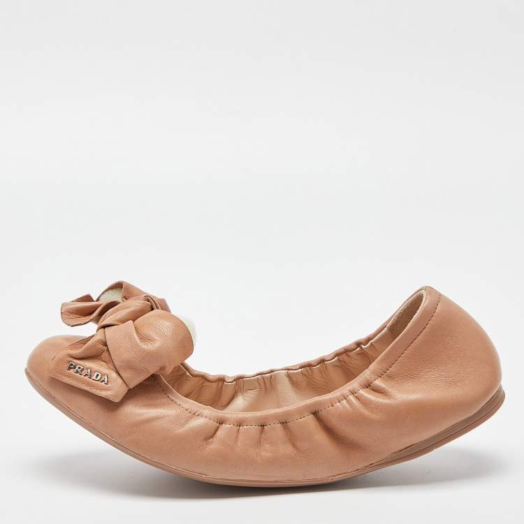 Pre Owned Prada Sport Beige Leather Bow Detail Scrunch Ballet Flats Size 39
