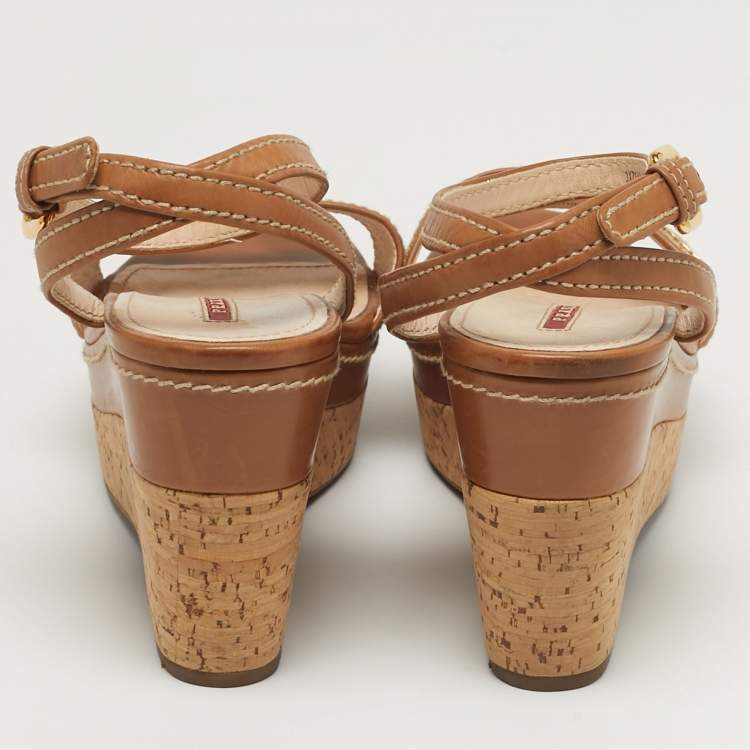 مملوكة مسبقًا Prada Sport Size 38.5 Tan Leather Wedge Sandals