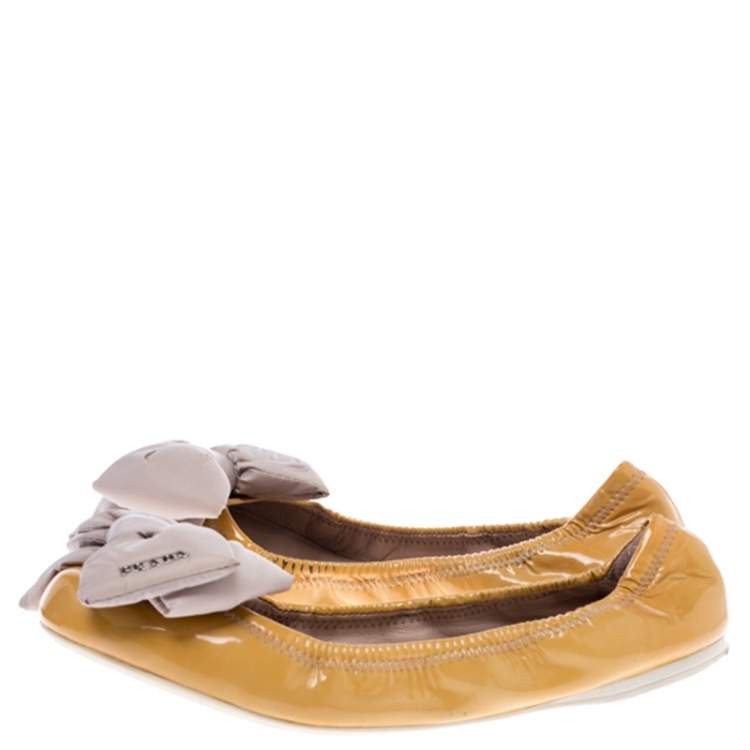 Pre Owned Prada Mustard Patent Leather Bow Ballet Flats Size 39