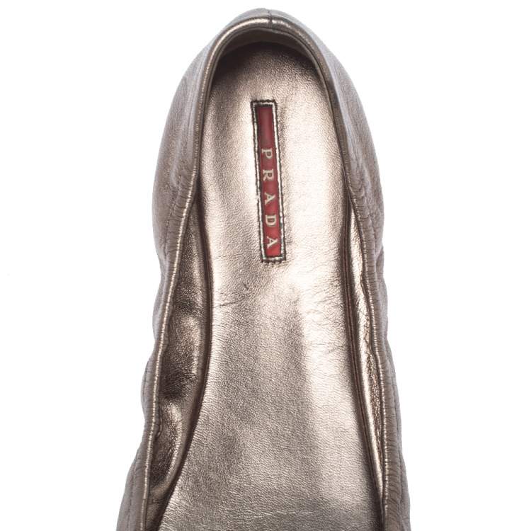 Pre Owned Prada Sport Metallic Bronze Leather Bow Detail Scrunch Ballet Flats Size 40