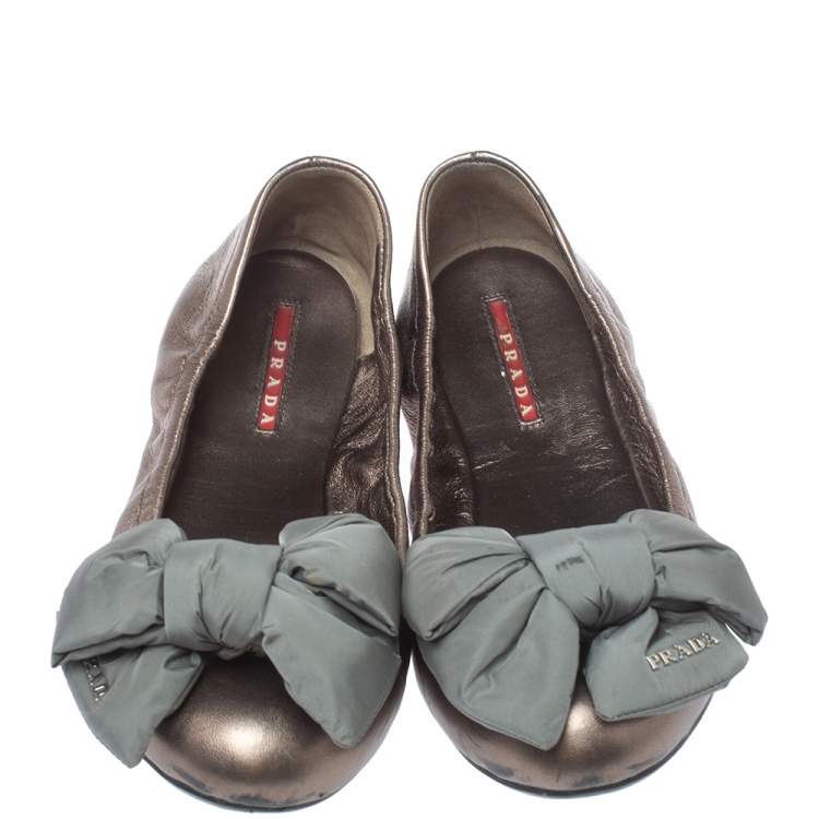 Pre Owned Prada Sport Metallic Bronze Leather Bow Detail Scrunch Ballet Flats Size 40