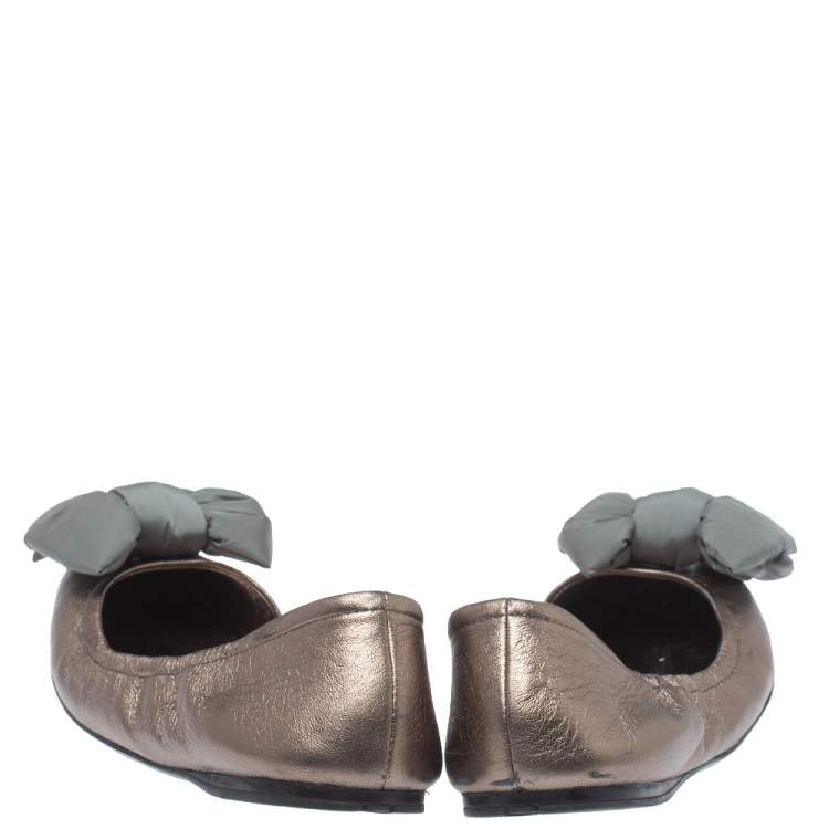 Pre Owned Prada Sport Metallic Bronze Leather Bow Detail Scrunch Ballet Flats Size 40