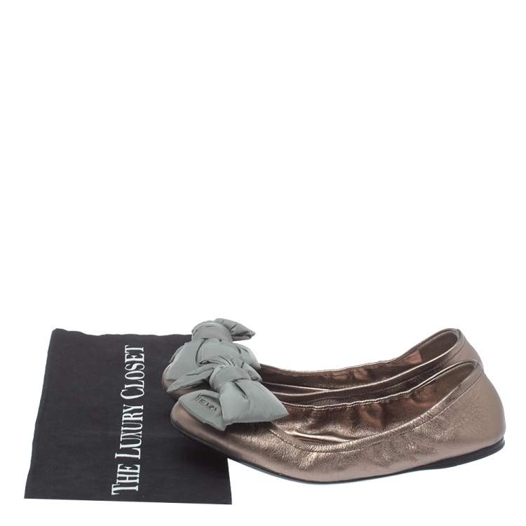 Pre Owned Prada Sport Metallic Bronze Leather Bow Detail Scrunch Ballet Flats Size 40
