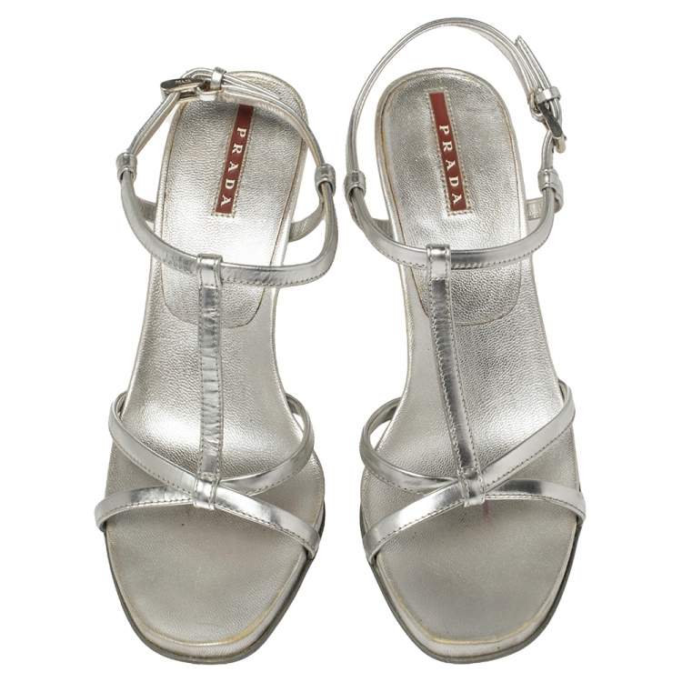 مملوكة مسبقًا Prada Sport Silver Metallic Leather T-Strap Sandals Size 37