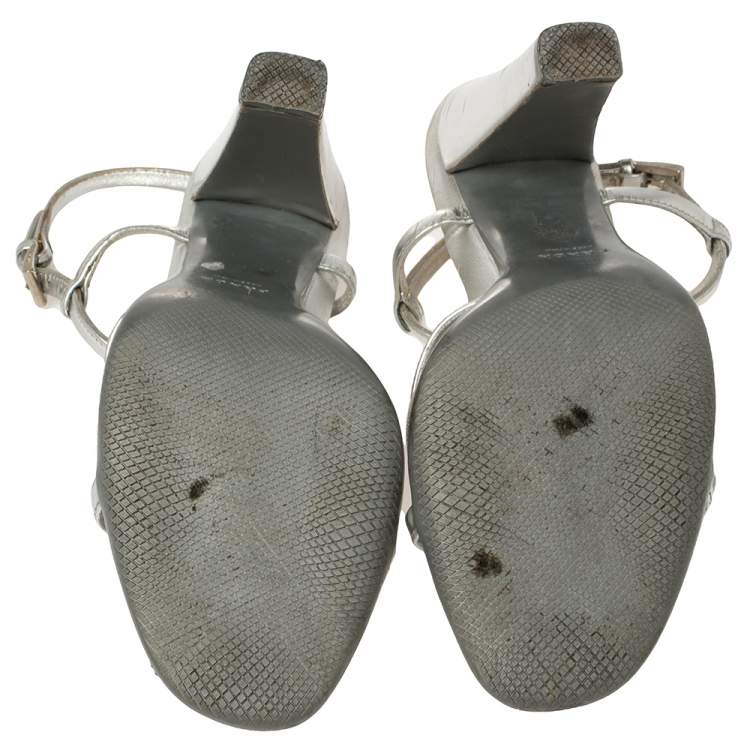 مملوكة مسبقًا Prada Sport Silver Metallic Leather T-Strap Sandals Size 37