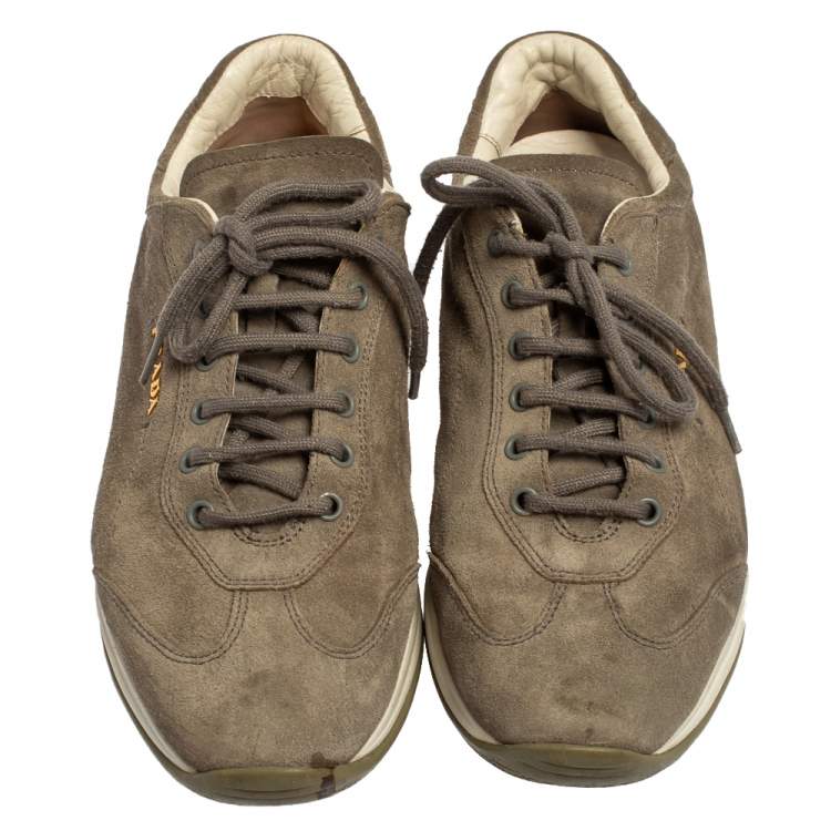 مملوكة مسبقًا Prada Sport Grey Suede Low Top Sneakers Size 38