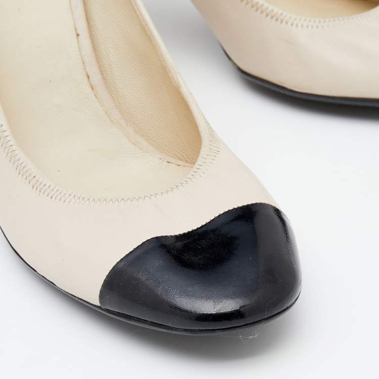 Pre Owned Prada Sport Beige/Black Patent and Leather Cap Toe Pumps Size 39.5