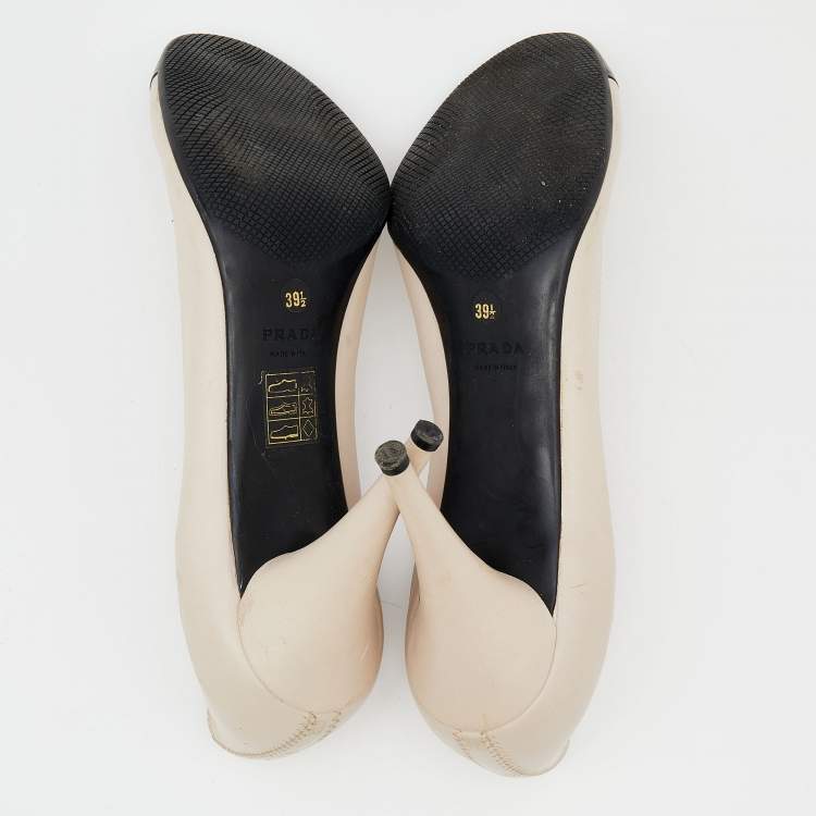 Pre Owned Prada Sport Beige/Black Patent and Leather Cap Toe Pumps Size 39.5