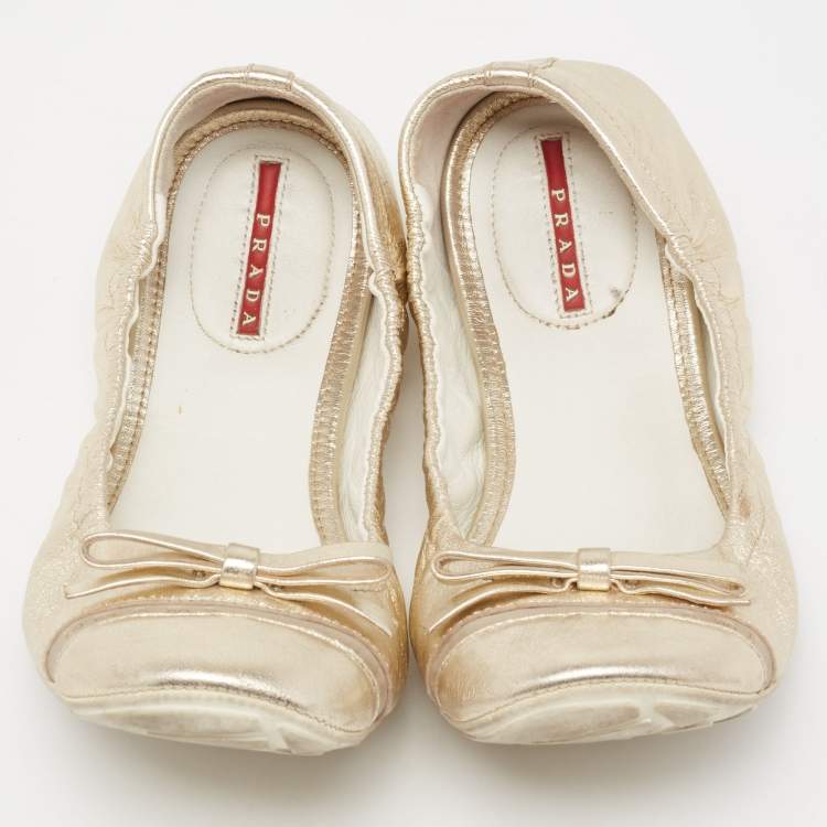 Pre Owned Prada Sport Dull Gold Leather Bow Logo Scrunch Ballet Flats Size 37