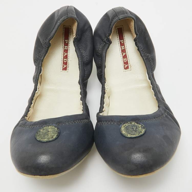 Pre Owned Prada Navy Blue Leather Scrunch Ballet Flats Size 38.5