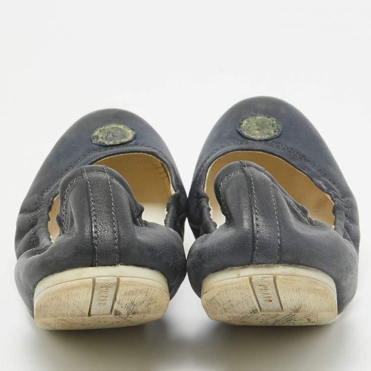 Pre Owned Prada Navy Blue Leather Scrunch Ballet Flats Size 38.5