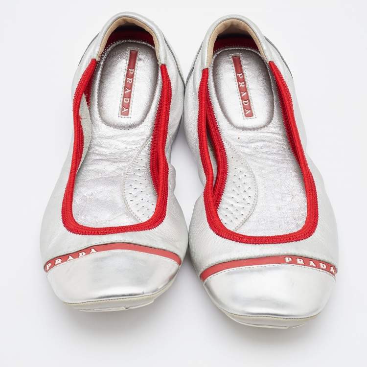 Pre Owned Prada Sport Metallic Silver Leather Scrunch Ballet Flats Size 38