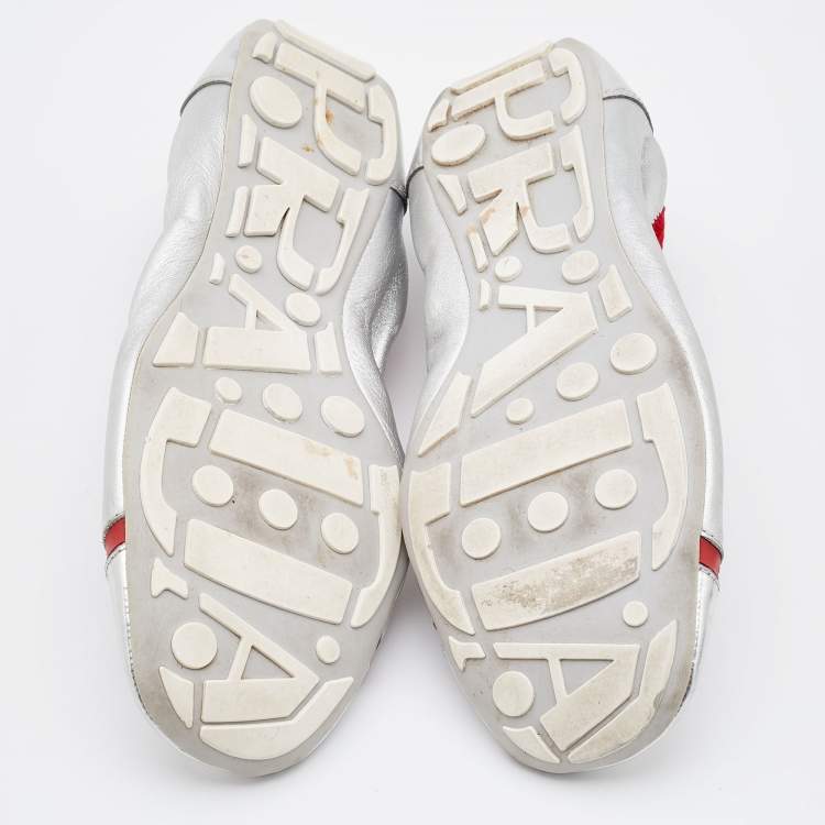 Pre Owned Prada Sport Metallic Silver Leather Scrunch Ballet Flats Size 38