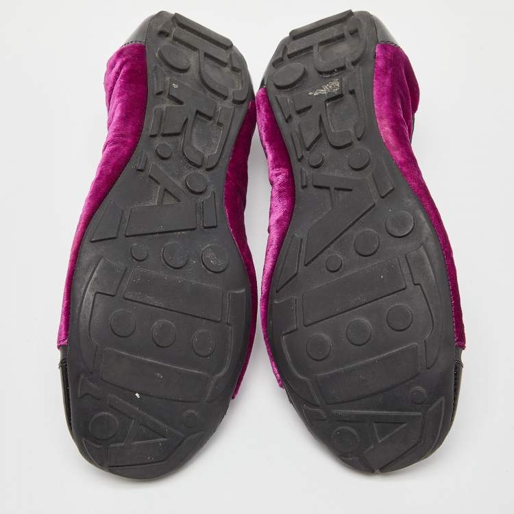 Pre Owned Prada Sport Purple/Black Velvet and Patent Leather Scrunch Ballet Flats Size 38