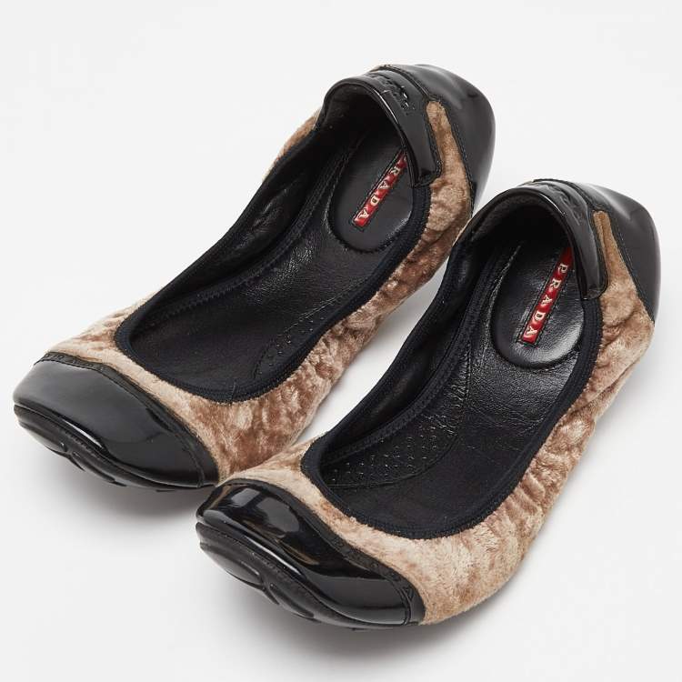 Pre Owned Prada Sport Black/Brown Patent Leather and Velvet Toe Cap Scrunch Ballet Flats Size 40.5 
