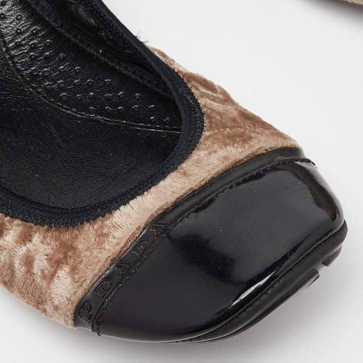 Pre Owned Prada Sport Black/Brown Patent Leather and Velvet Toe Cap Scrunch Ballet Flats Size 40.5 