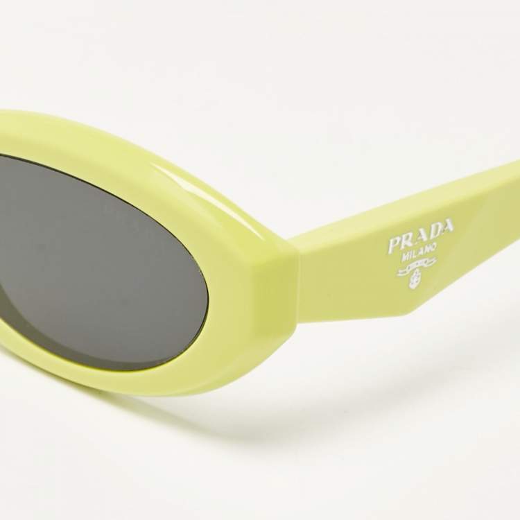 Pre Owned Prada Lime/Black SPR26Z Frame Oval Sunglasses