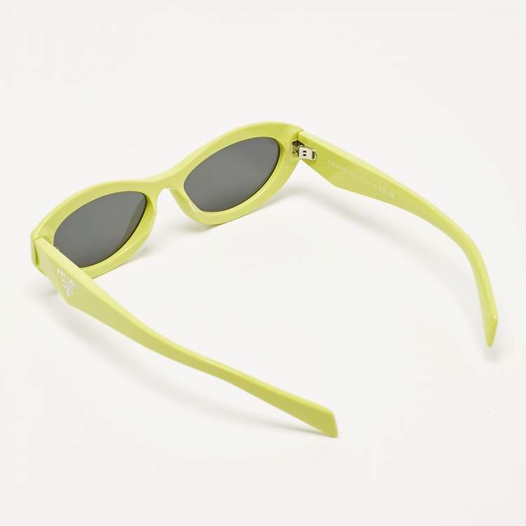 Pre Owned Prada Lime/Black SPR26Z Frame Oval Sunglasses