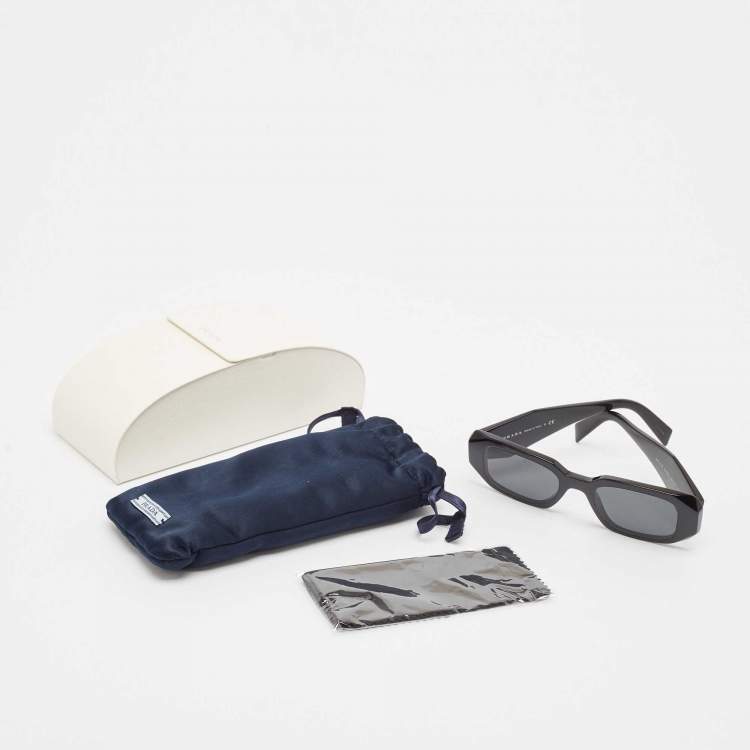 Pre Owned Prada Black SPR17W Symbole Rectangular Sunglasses