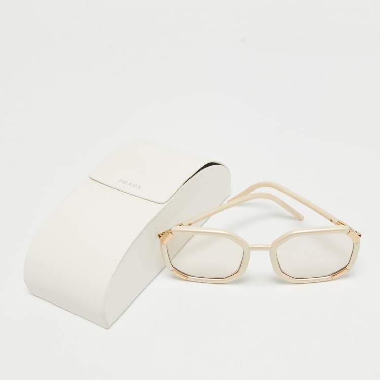 Pre Owned Prada Cream SPR20X Geometric Frame Oversized Sunglasses