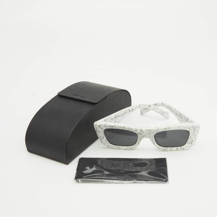 Pre Owned Prada White/Black SPR 13Z Marble Print Symbole Sunglasses 