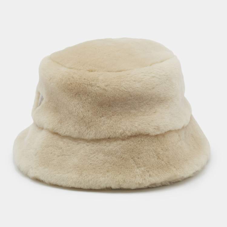 Pre Owned Prada Cream Shearling Logo Plaque Bucket Hat S