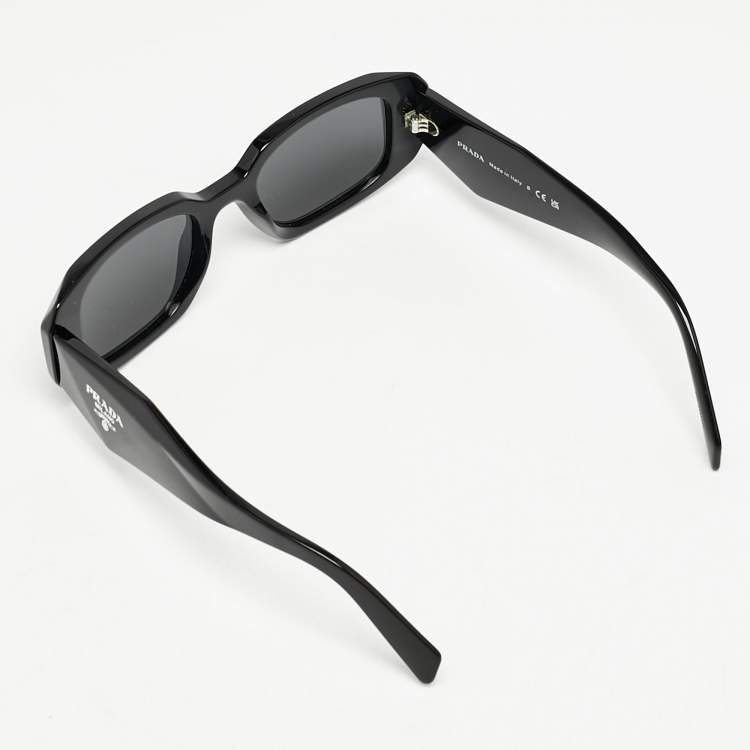 Pre Owned Pravda Black SPR 17W Symbole Rectangle Sunglasses