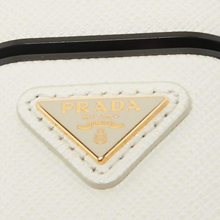 مملوكة مسبقًا Prada White Saffiano Leather Airpods Case with Strap