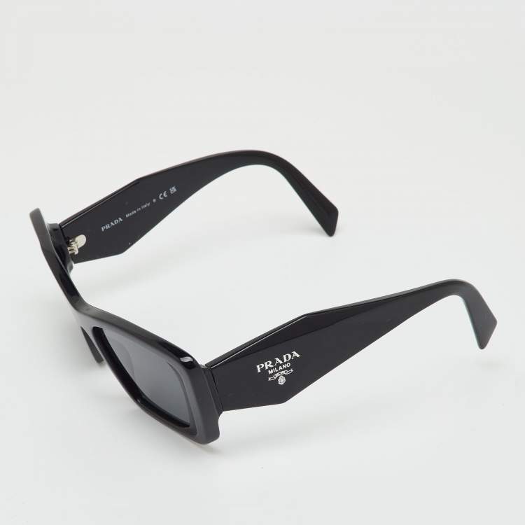 Pre Owned Prada Black SPR08Y Symbole Cat Eye Sunglasses