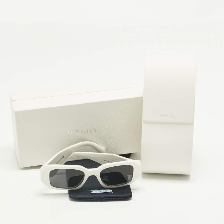 Pre Owned Prada White/Black SPR 17W  Symbole Rectangle Sunglasses