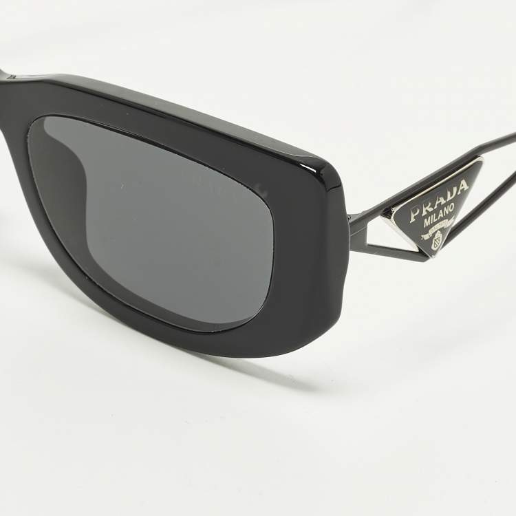 Pre Owned Prada Black SPR 14Y Triangle Logo Rectangle Sunglasses