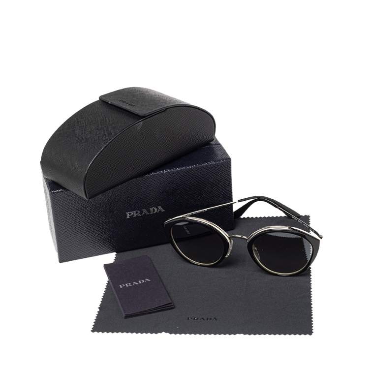 مملوكة مسبقًا Prada Monochrome/Grey Gradient SPR 18U Oval Sunglasses