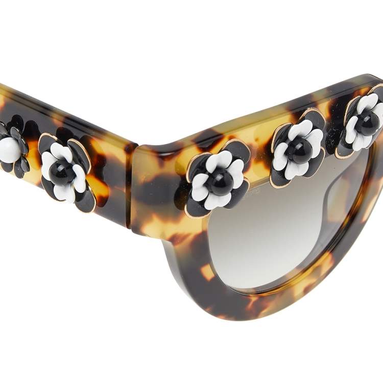 Pre Owned Prada Tortoise Shell/Grey Gradient SPR 26P Flower Poeme Sunglasses