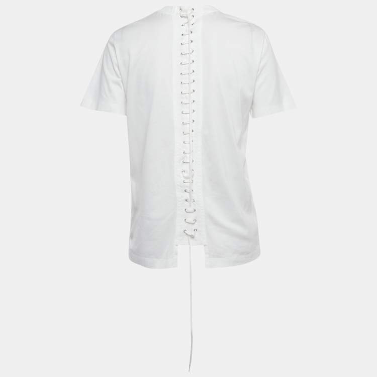 Pre Owned تي شيرت برادا قطن أبيض بتفاصيل تقاطع مُصممة بشعار مثلث مقاس متوسط - ميديم