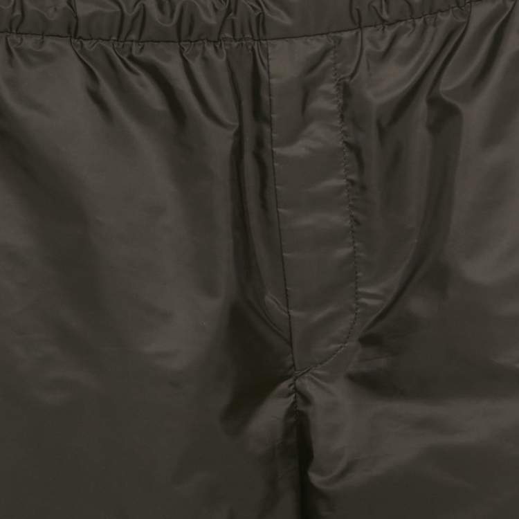 مملوكة مسبقًا Prada Black Nylon Triangle Logo Applique Joggers S 