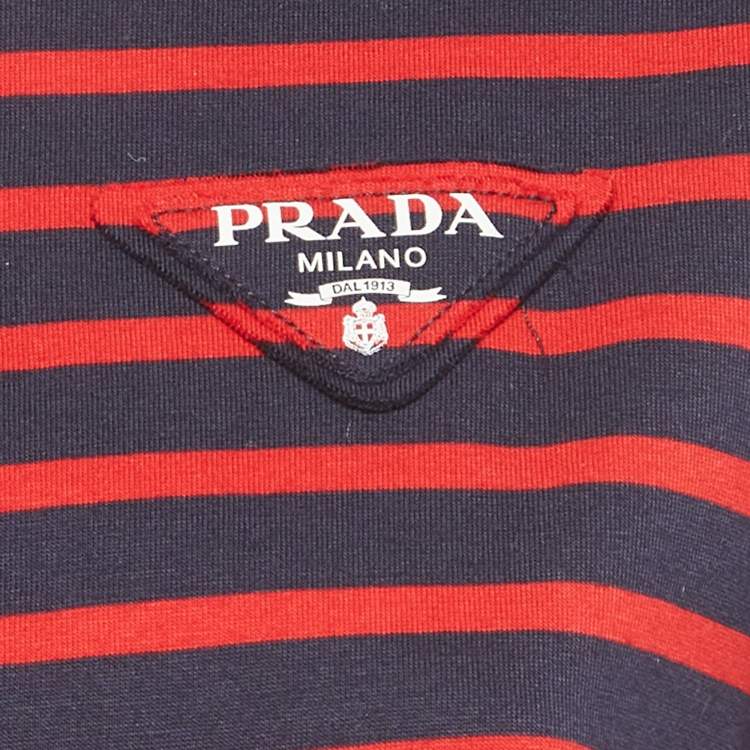 مملوكة مسبقًا قميص برادا جيرسي بأكمام طويلة بخطوط زرقاء/حمراء ميديوم