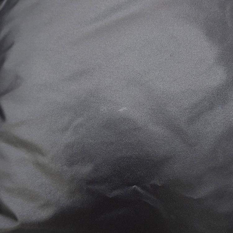 مملوكة مسبقًا فيست برادا كروب جاكيت مبطن بشعار مثلثي مقاس 40 أسود نايليون 100%