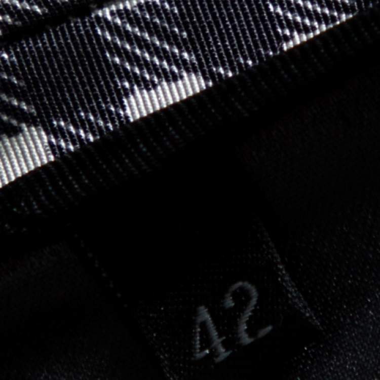 مملوكة مسبقًا Prada Monochrome Checkered Silk Zip Front Belted Coat M