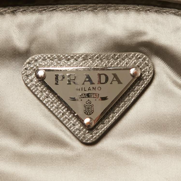 Pre Owned Prada Grey Nylon Fur Trimmed Hood Quilted Down Jacket M