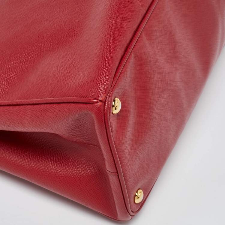 Pre Owned Prada Red Saffiano Leather Large Galleria Double Zip Tote