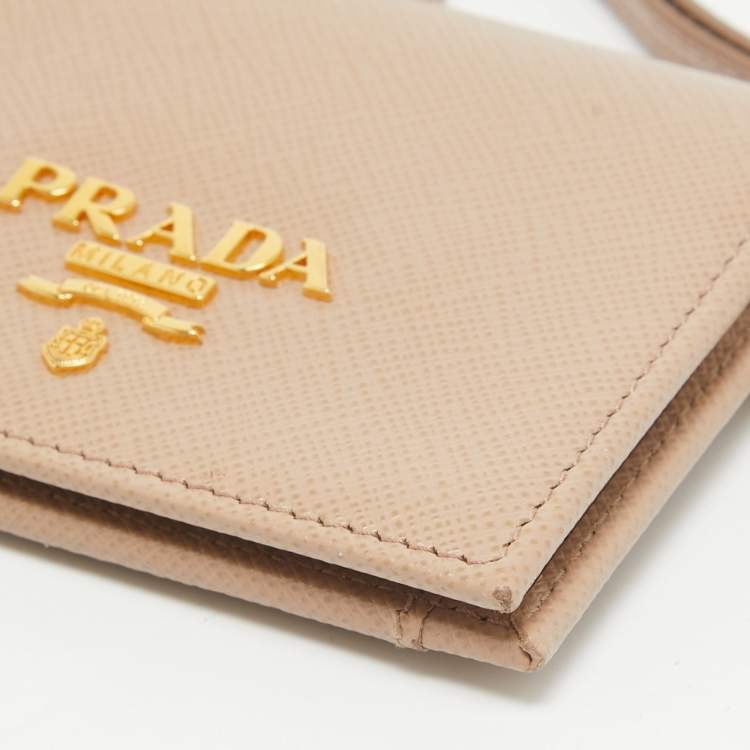 مملوكة مسبقًا Prada Beige Saffiano Metal Leather Card Holder 