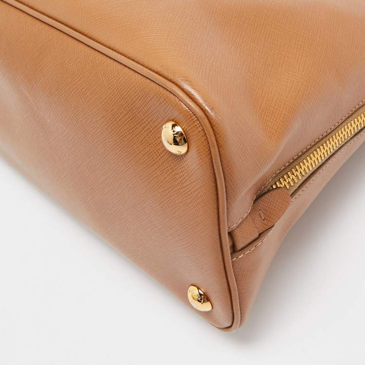Pre Owned Prada Brown Saffiano Lux Leather Medium Promenade Bag