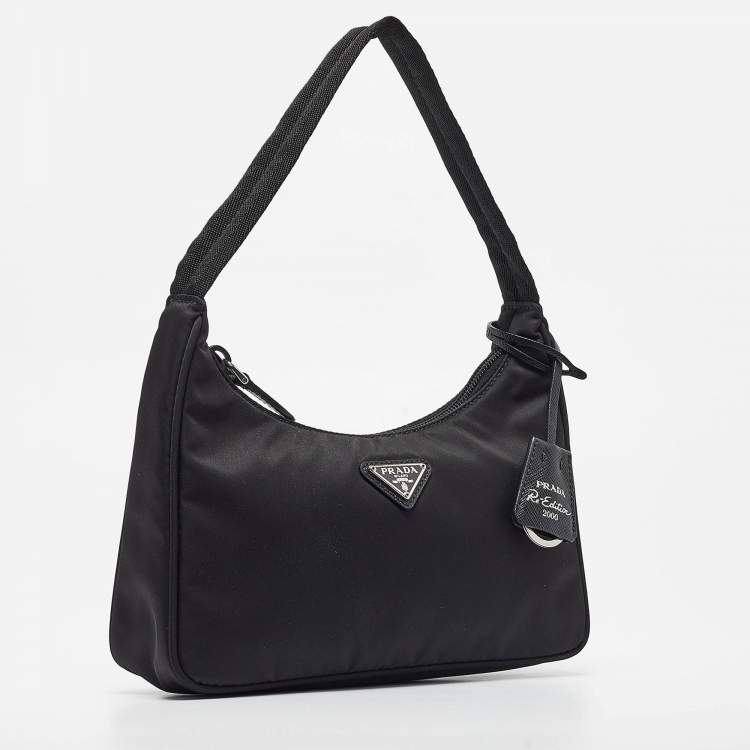 Pre Owned Prada Black Nylon Re-Edition 2000 Baguette Bag