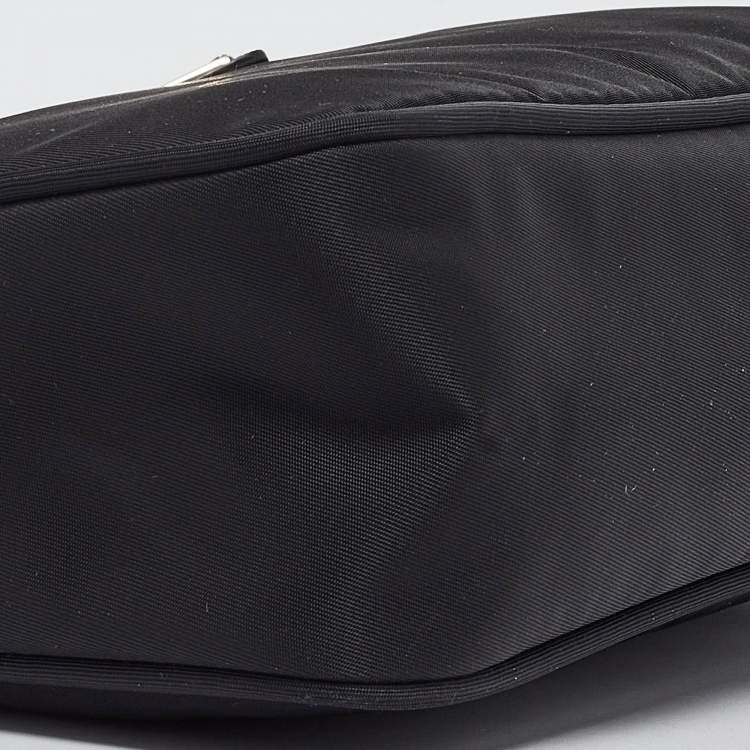 Pre Owned Prada Black Nylon Re-Edition 2000 Baguette Bag