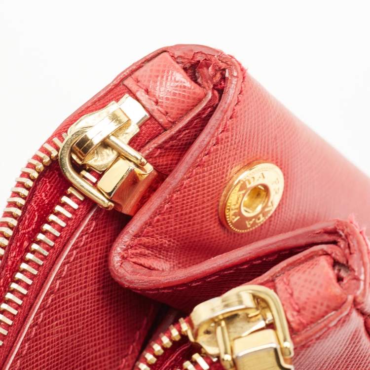 Pre Owned Prada Red Saffiano Lux Leather Large Galleria Double Zip Tote