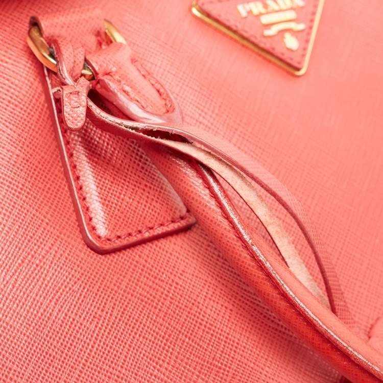 Pre Owned Prada Red Saffiano Lux Leather Large Galleria Double Zip Tote
