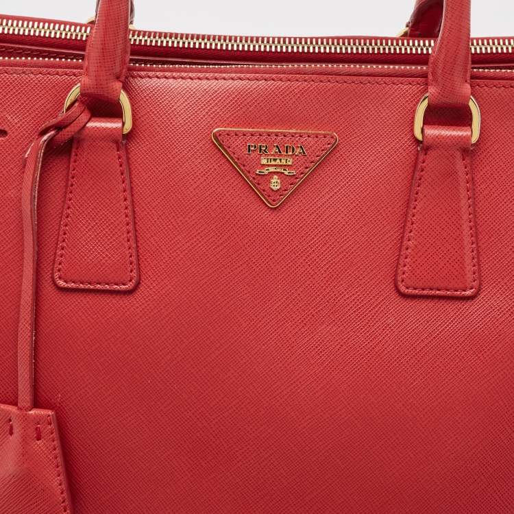 Pre Owned Prada Red Saffiano Lux Leather Large Galleria Double Zip Tote