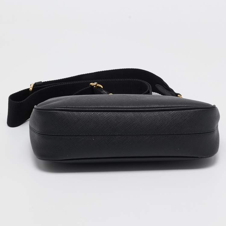 Pre Owned Prada Black Saffiano Lux Leather Re-Edition 2005 Baguette Bag